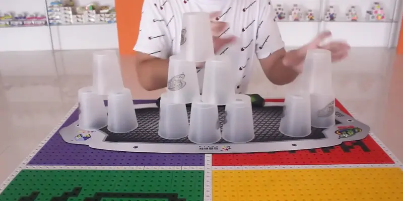 Quick stacking cups